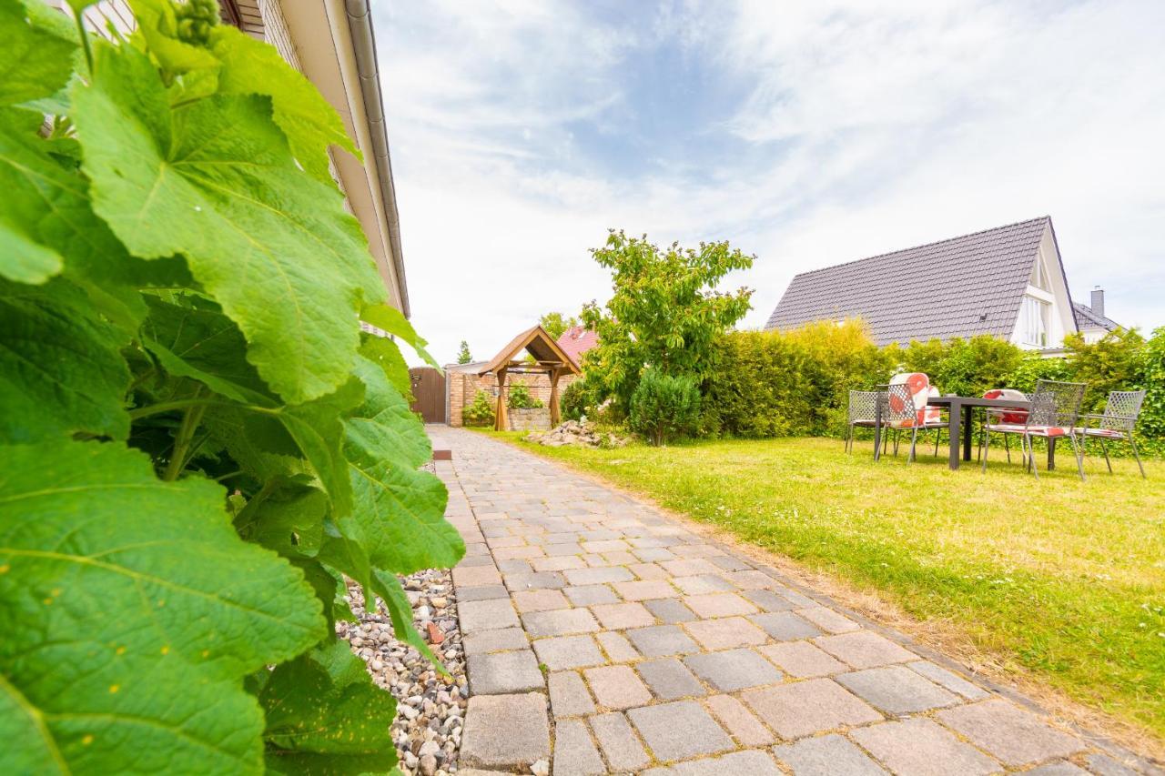 Ostsee Ferienwohnung Hummelhus Steinbeck Exterior foto